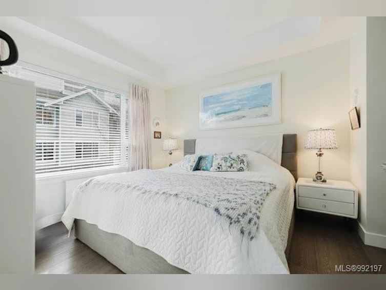 207-9861 Third Street, Sidney, BC, V8L 3A8 - 14