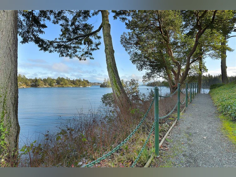 206-1 Buddy Road, View Royal, BC, V9B 1V6 - 43
