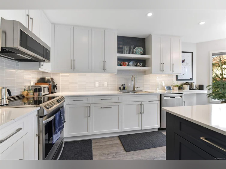 206-1 Buddy Road, View Royal, BC, V9B 1V6 - 4