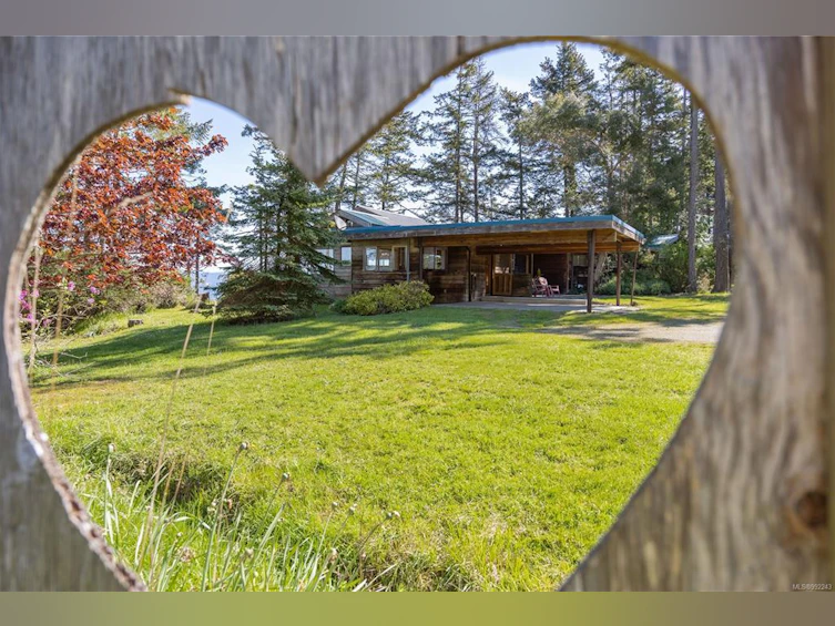 6055 Maclean Road, Hornby Island, BC, V0R 1Z0 - 44
