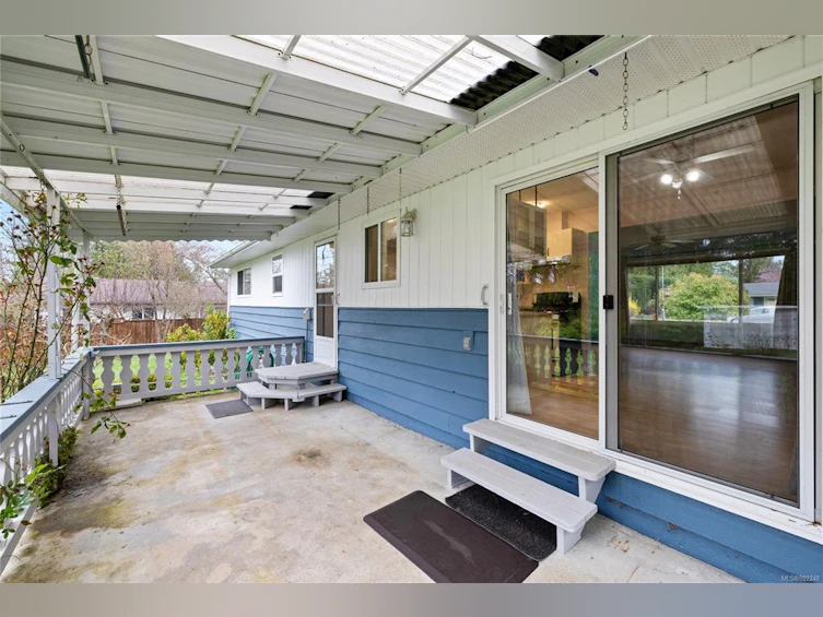 811 Woodland Drive, French Creek, BC, V9P 1Z2 - 18