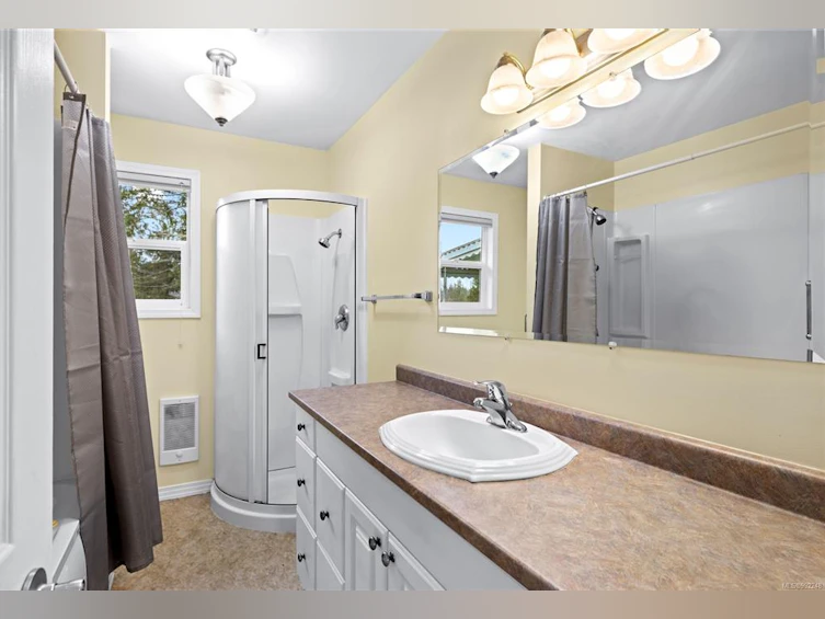 811 Woodland Drive, French Creek, BC, V9P 1Z2 - 30