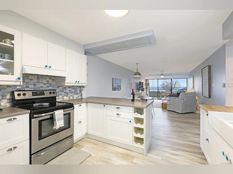 6-2734 W Island Highway, Qualicum Beach, BC, V9K 1P7 - 12