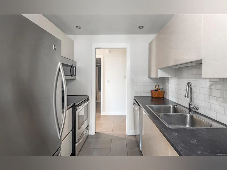 307-1012 Pakington Street, Victoria, BC, V8V 3A1 - 17