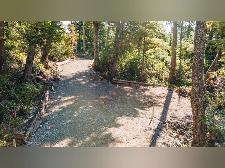 392 Reef Point Road, Ucluelet, BC, V0R 3A0 - 5