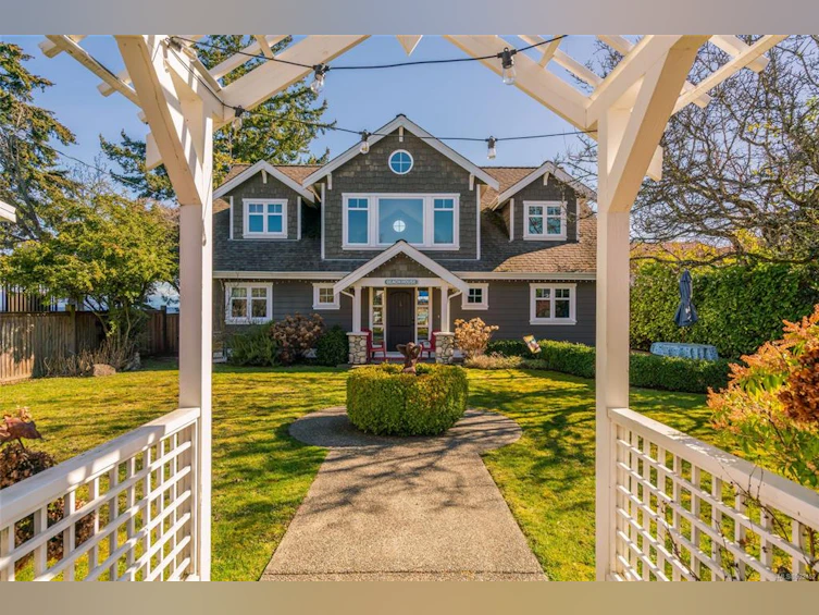 310 Dogwood Street, Parksville, BC, V9P 1E1 - 12