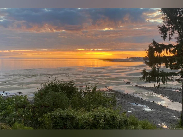 310 Dogwood Street, Parksville, BC, V9P 1E1 - 29