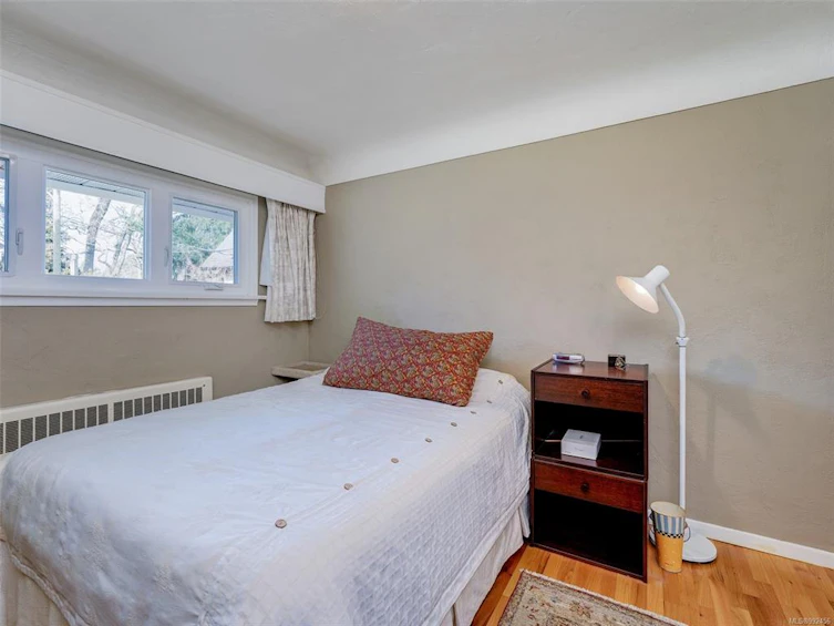 3533 Salsbury Way, Saanich, BC, V8P 3K7 - 10