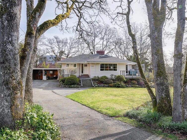 3533 Salsbury Way, Saanich, BC, V8P 3K7 - 24