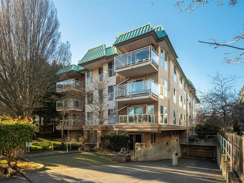 202 - 1710 Fort Street, Victoria BC V8R 1J2