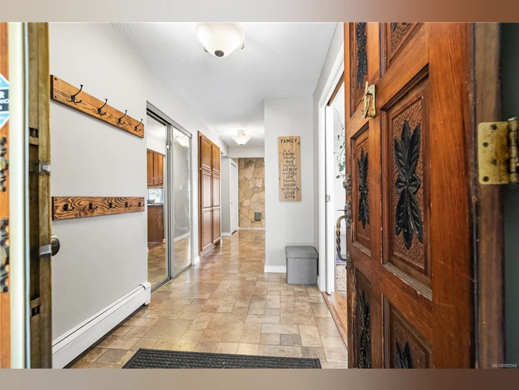 2470 Spring Road, Campbell River, BC, V9W 5K8 - 6