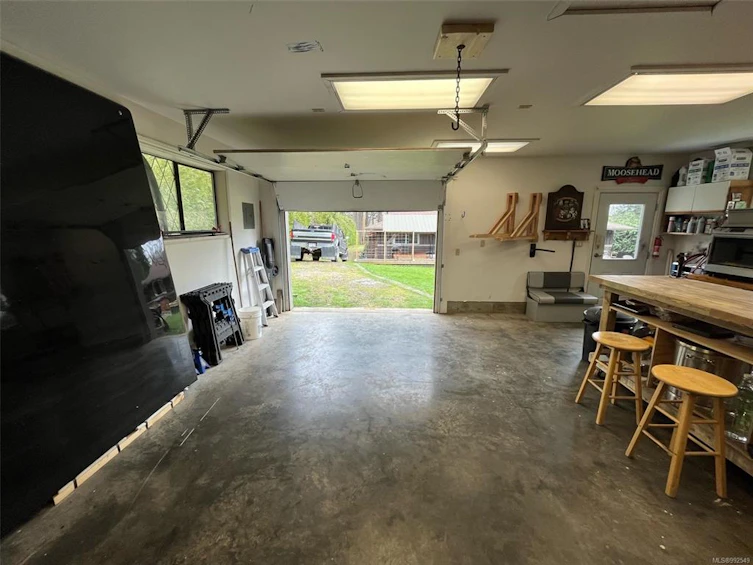 2470 Spring Road, Campbell River, BC, V9W 5K8 - 23