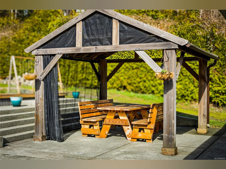 2470 Spring Road, Campbell River, BC, V9W 5K8 - 25
