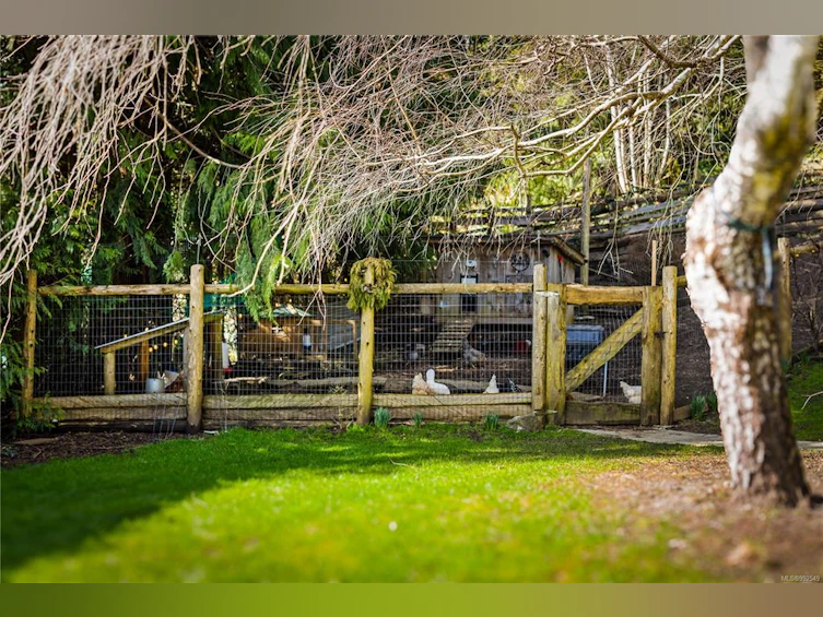 2470 Spring Road, Campbell River, BC, V9W 5K8 - 27