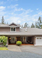 879 View Road