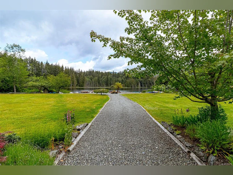 5-8631 South Shore Road, Honeymoon Bay, BC, V0R 2G0 - 36