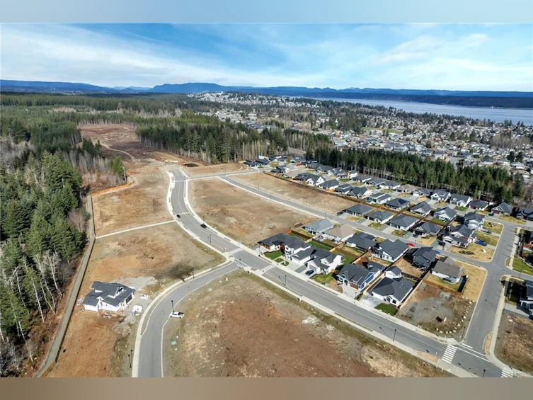 757 Salmonberry Street, Campbell River, BC, V9H 0G1 - 3