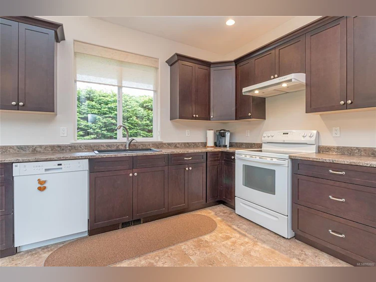 4600 Berbers Drive, Bowser/Deep Bay, BC, V0R 1G0 - 24