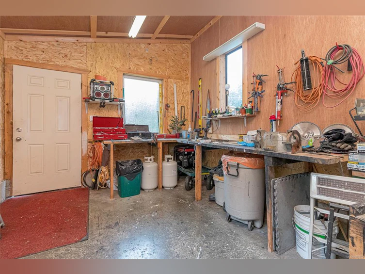 4600 Berbers Drive, Bowser/Deep Bay, BC, V0R 1G0 - 43