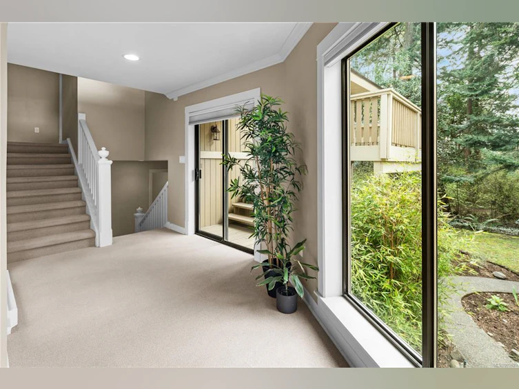 2801 Arbutus Road, Saanich, BC, V8N 5X6 - 23