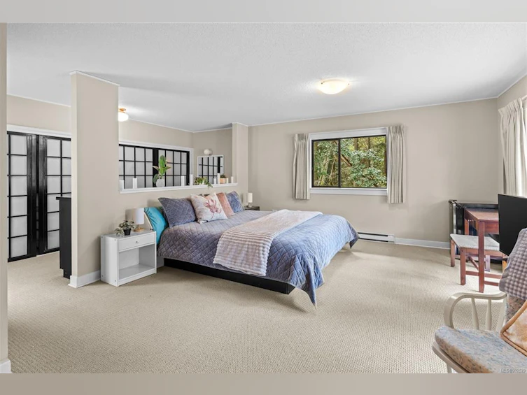 2801 Arbutus Road, Saanich, BC, V8N 5X6 - 24