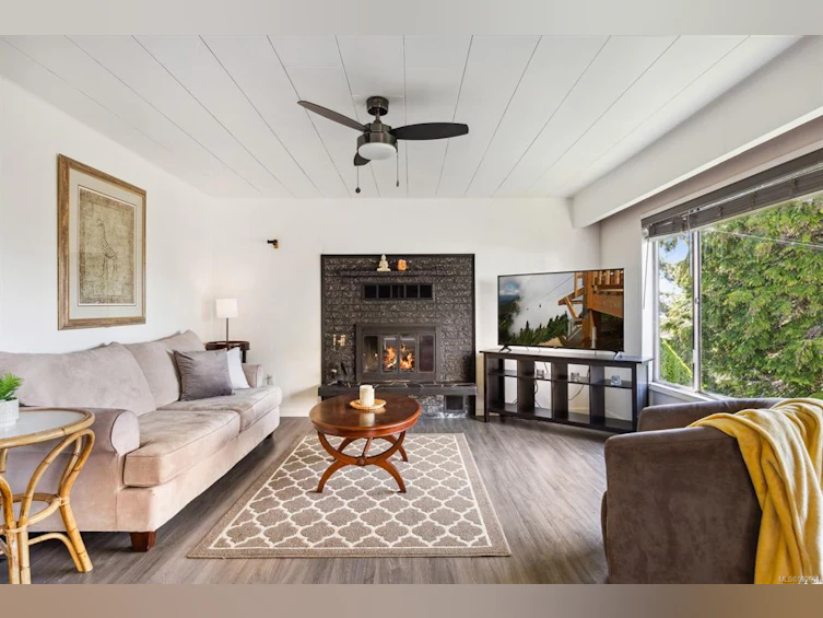 2178 Downey Avenue, Comox, BC, V9M 1W8 - 2