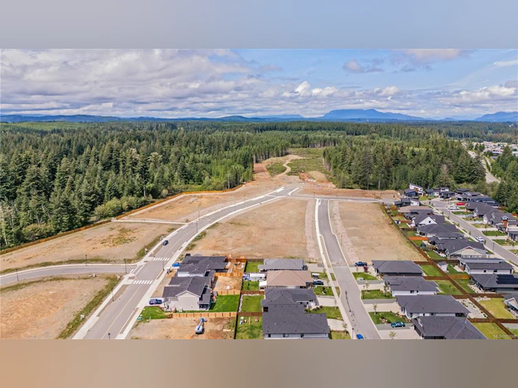 739 Beaver Creek Boulevard, Campbell River, BC, V9H 0G1 - 5