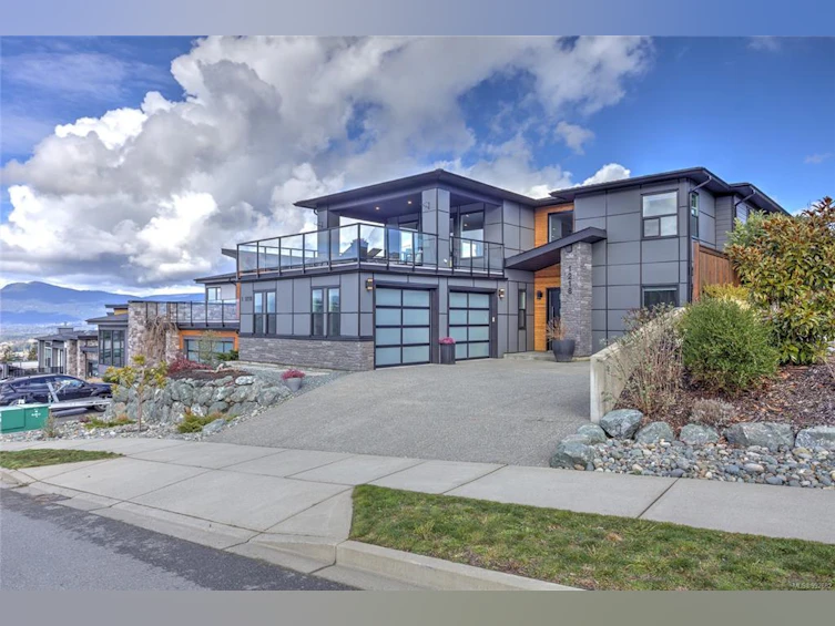1218 Viewtop Road, Duncan, BC, V9L 0H7
