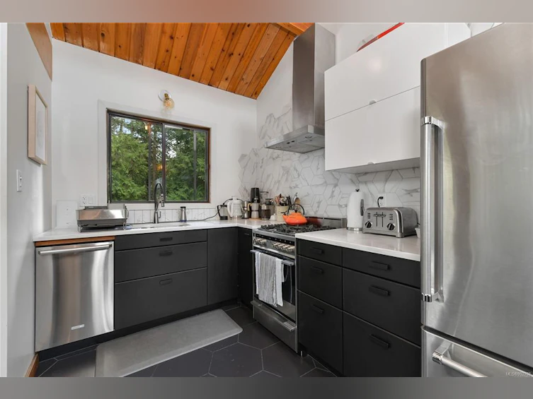 532 Aya Reach Road, Mayne Island, BC, V0N 2J1 - 22