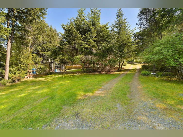 212 Cherry Tree Lane, Mayne Island, BC, V0N 2J1 - 37