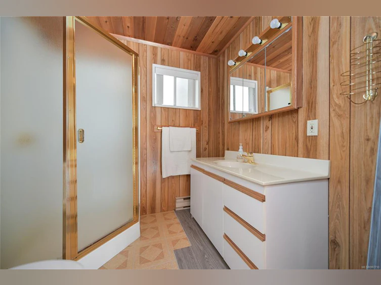 212 Cherry Tree Lane, Mayne Island, BC, V0N 2J1 - 8