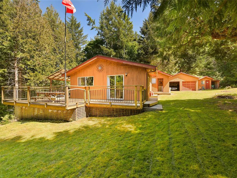 212 Cherry Tree Lane, Mayne Island BC V0N 2J1