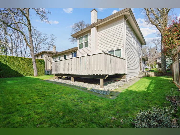 4021 Hopesmore Drive, Saanich, BC, V8N 5S8 - 44