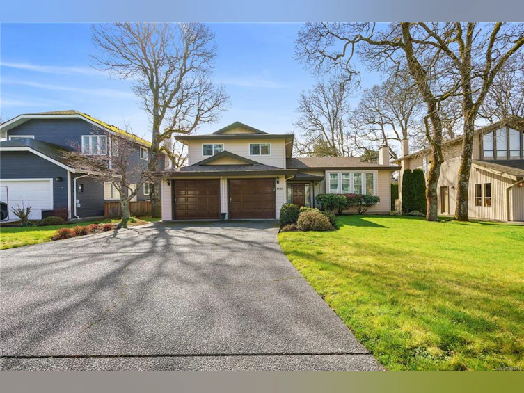 4021 Hopesmore Drive, Saanich, BC, V8N 5S8 - 53