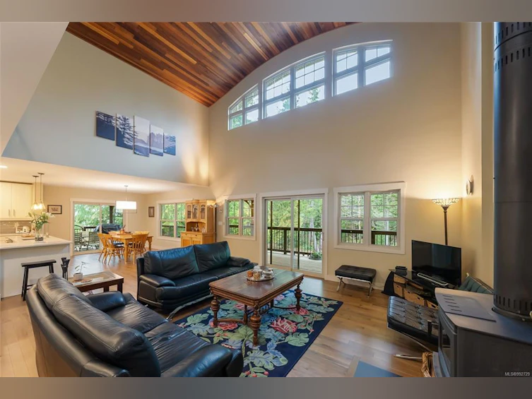 1955 Ashling Road, Qualicum Beach, BC, V9K 2V1 - 2