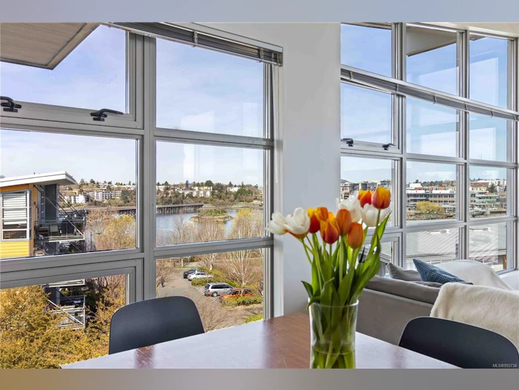 405-797 Tyee Road, Victoria, BC, V9A 7R4 - 11