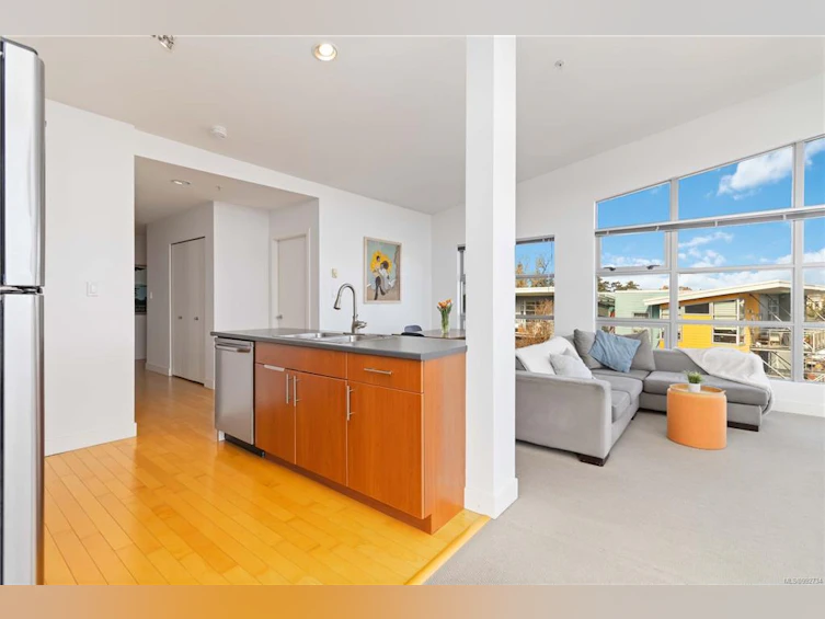 405-797 Tyee Road, Victoria, BC, V9A 7R4 - 18