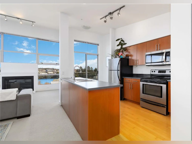 405-797 Tyee Road, Victoria, BC, V9A 7R4 - 19