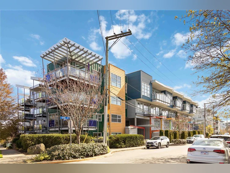 405-797 Tyee Road, Victoria, BC, V9A 7R4 - 43