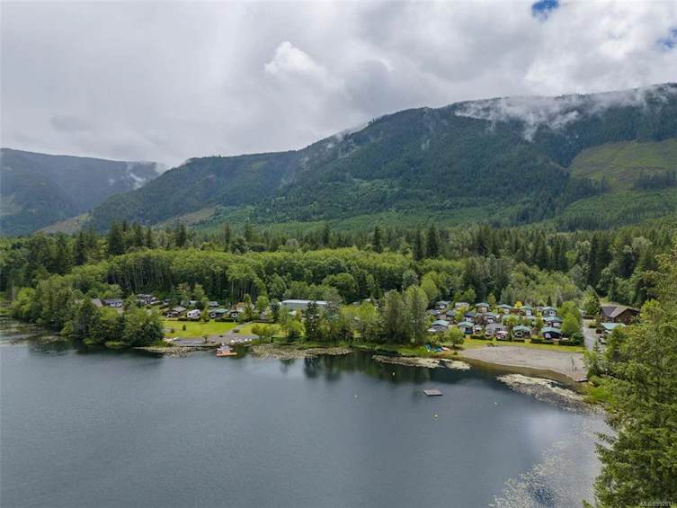 6-8631 South Shore Road, Honeymoon Bay, BC, V0R 2G0 - 2