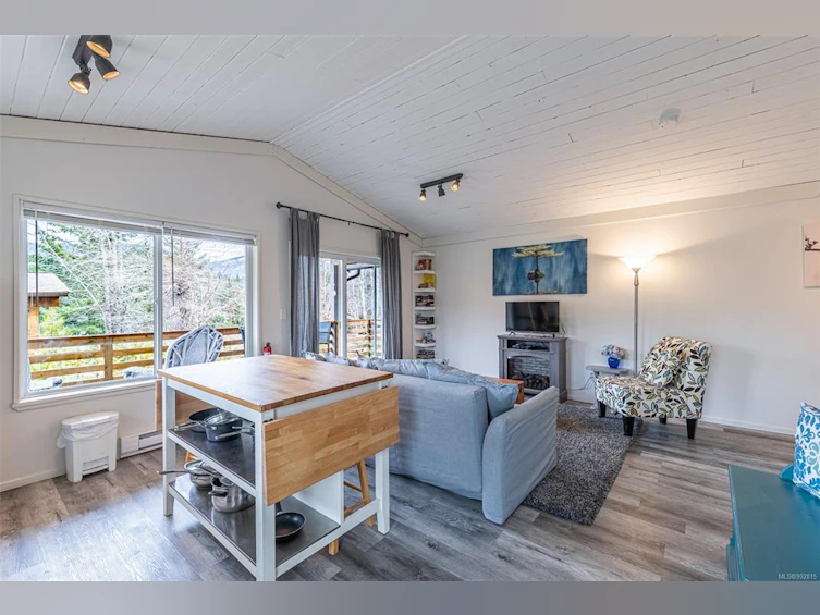 6-8631 South Shore Road, Honeymoon Bay, BC, V0R 2G0 - 4