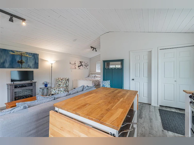 6-8631 South Shore Road, Honeymoon Bay, BC, V0R 2G0 - 5