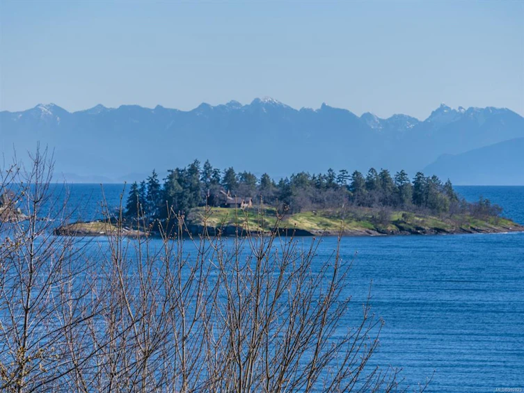 205-2560 Departure Bay Road, Nanaimo, BC, V9S 5P1 - 21