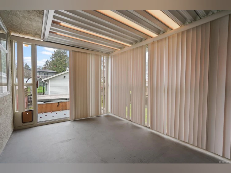 555 Davida Avenue, Saanich, BC, V9Z 2C8 - 12