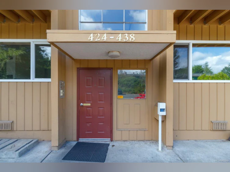 434 W Burnside Road, Saanich, BC, V8Z 1M2 - 19