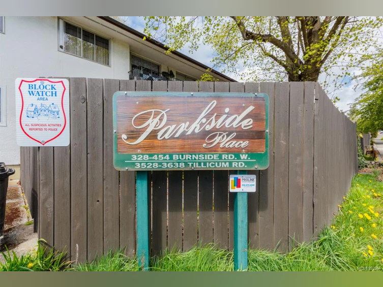 434 W Burnside Road, Saanich, BC, V8Z 1M2 - 30