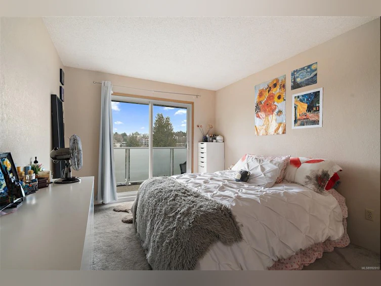 402-3240 Glasgow Avenue, Saanich, BC, V8X 1M2 - 12