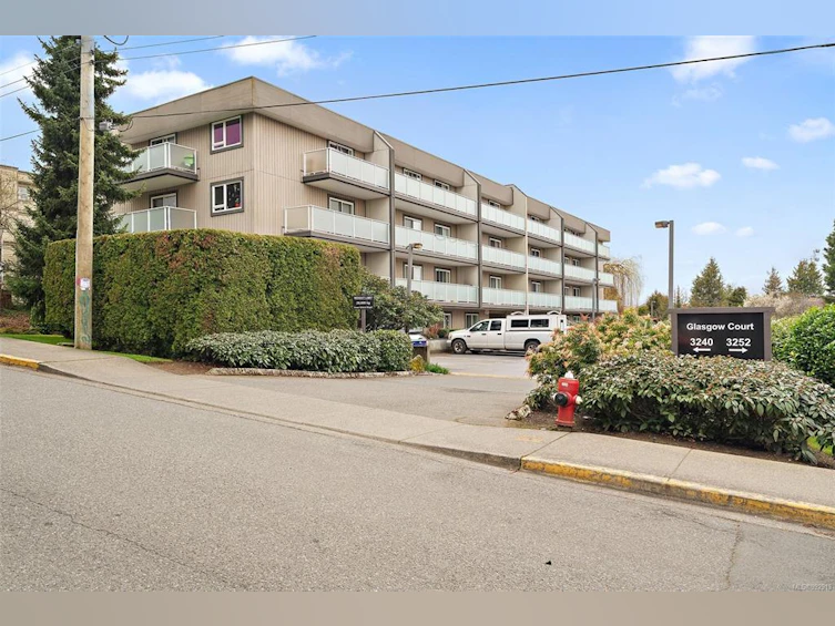 402-3240 Glasgow Avenue, Saanich, BC, V8X 1M2 - 19