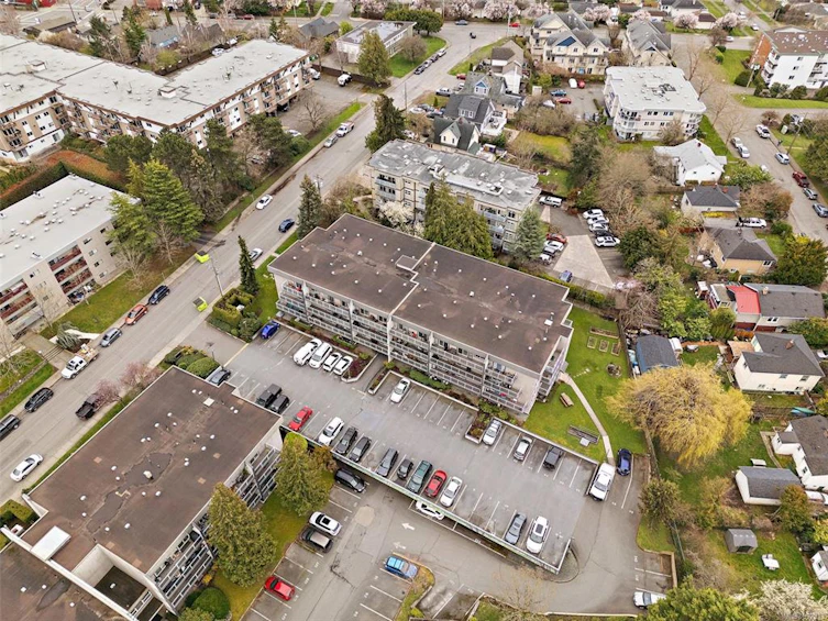 402-3240 Glasgow Avenue, Saanich, BC, V8X 1M2 - 23
