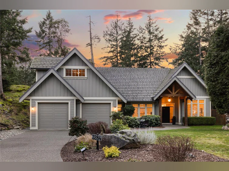 3284 Renwick Place, Fairwinds, BC, V9P 9H5